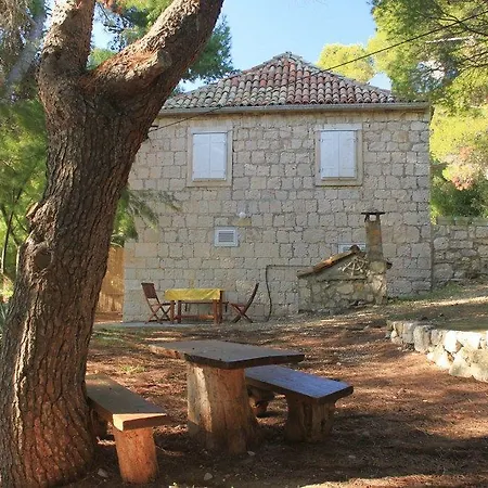 Milna 8490a Apartment *
